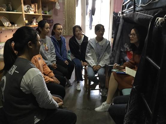 说明:F:\晋江文学城新闻
稿\活动照片\三个一 1.JPG